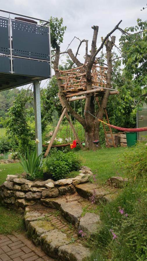 Ferienwohnung Adelhardt Eckersdorf Bagian luar foto