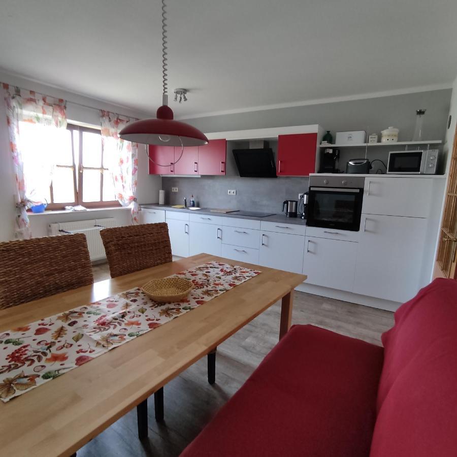 Ferienwohnung Adelhardt Eckersdorf Bagian luar foto