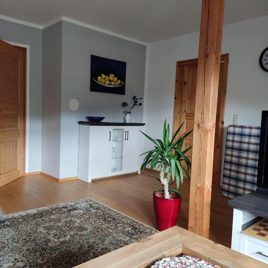 Ferienwohnung Adelhardt Eckersdorf Bagian luar foto