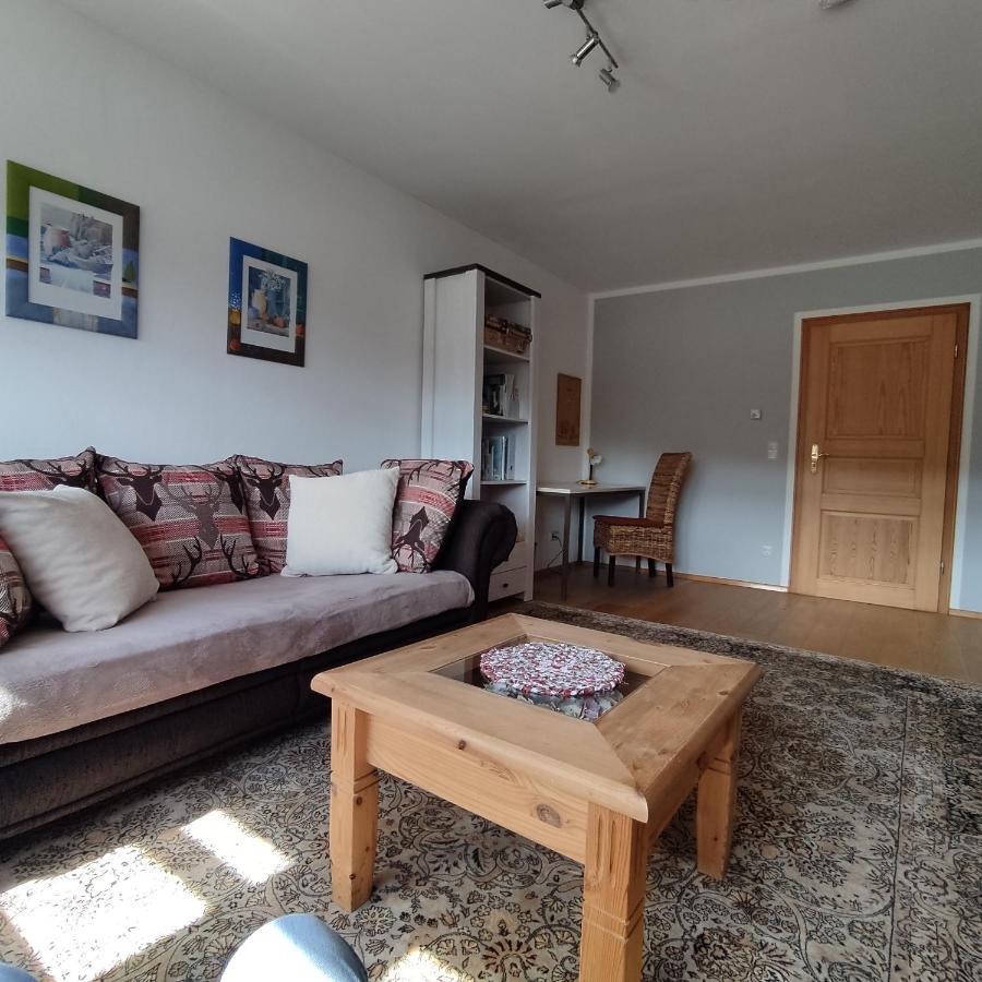 Ferienwohnung Adelhardt Eckersdorf Bagian luar foto