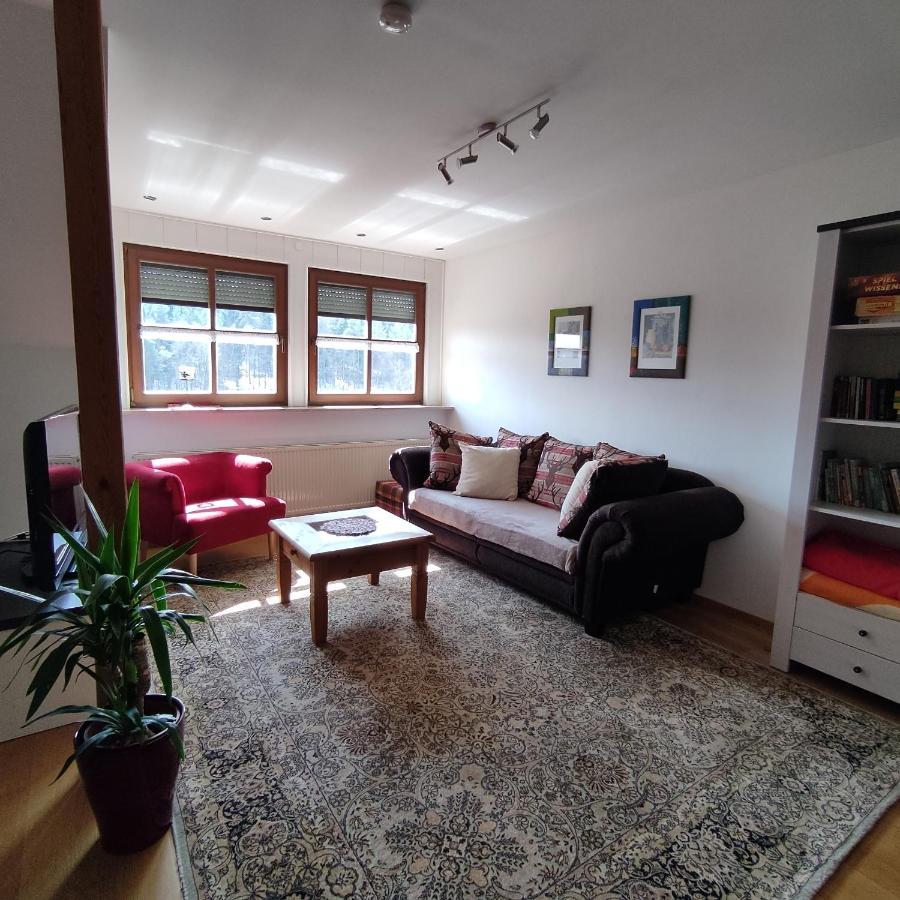 Ferienwohnung Adelhardt Eckersdorf Bagian luar foto